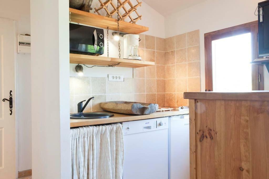 Le gîte des garrigues Restinclieres Extérieur photo